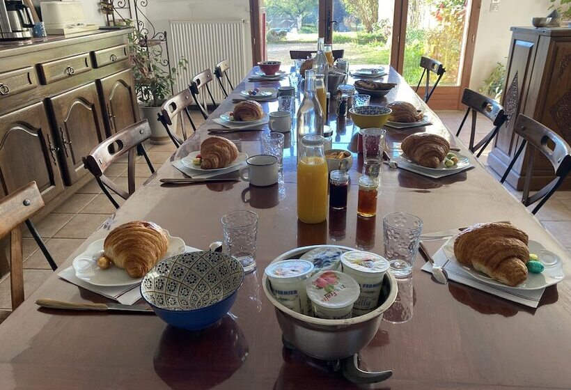 تختخواب و صبحانه Le Domaine Du Gravier