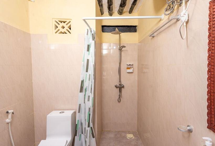تختخواب و صبحانه The 189 Gizenga House Zanzibar