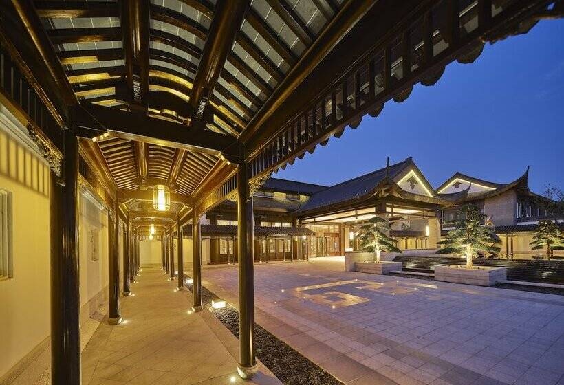 هتل Doubletree By Hilton Yancheng Dayangwan