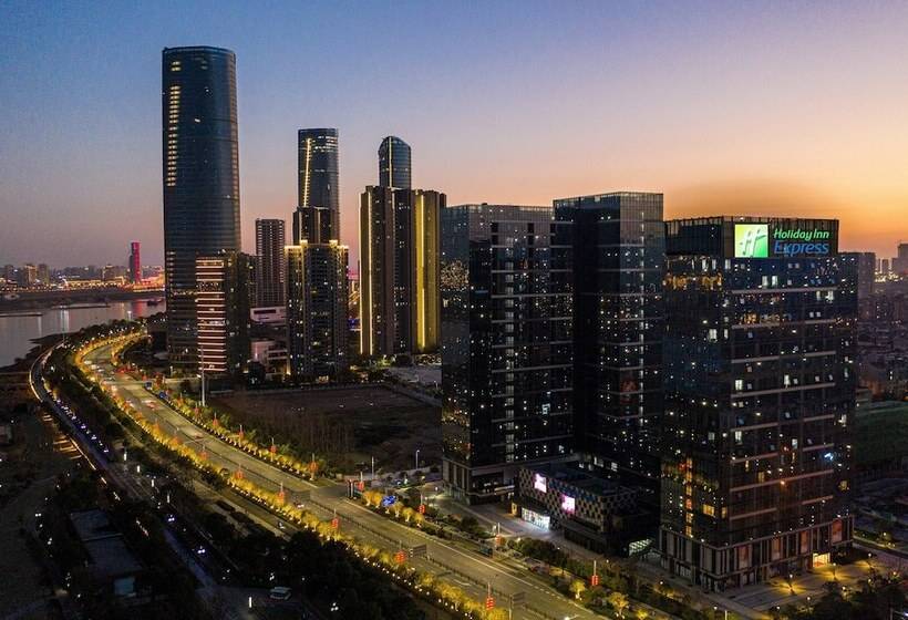 فندق Holiday Inn Express Nanchang Riverside, An Ihg
