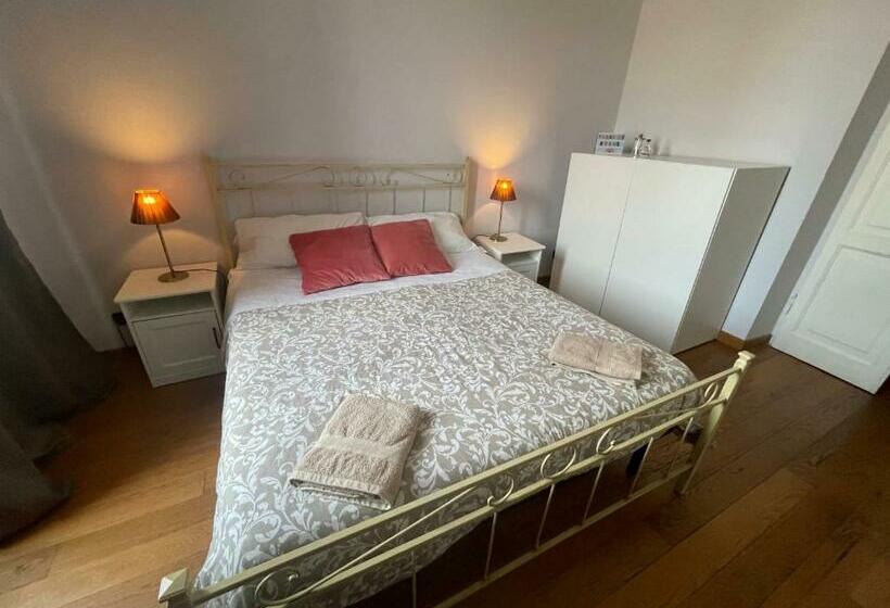 Pension Paradise Rooms Brignole Station