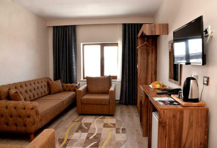 Zumrut Palas Otel