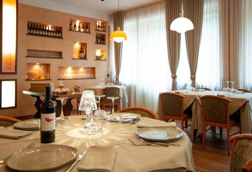 ホテル Albergo San Carlo