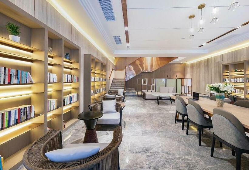 Atour Hotel Wuhan International Plaza Tongji Medical College Of Hust