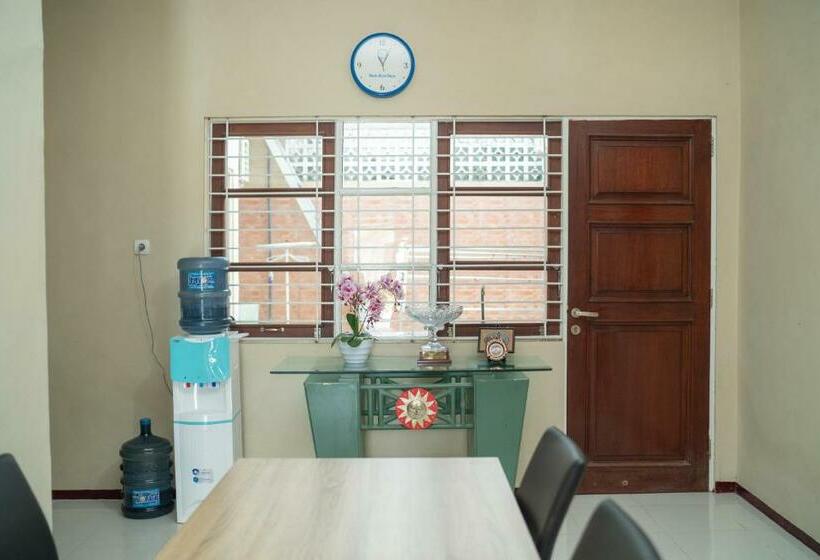 هتل Koolkost Syariah Near Jalan Ahmad Yani Banjarmasin