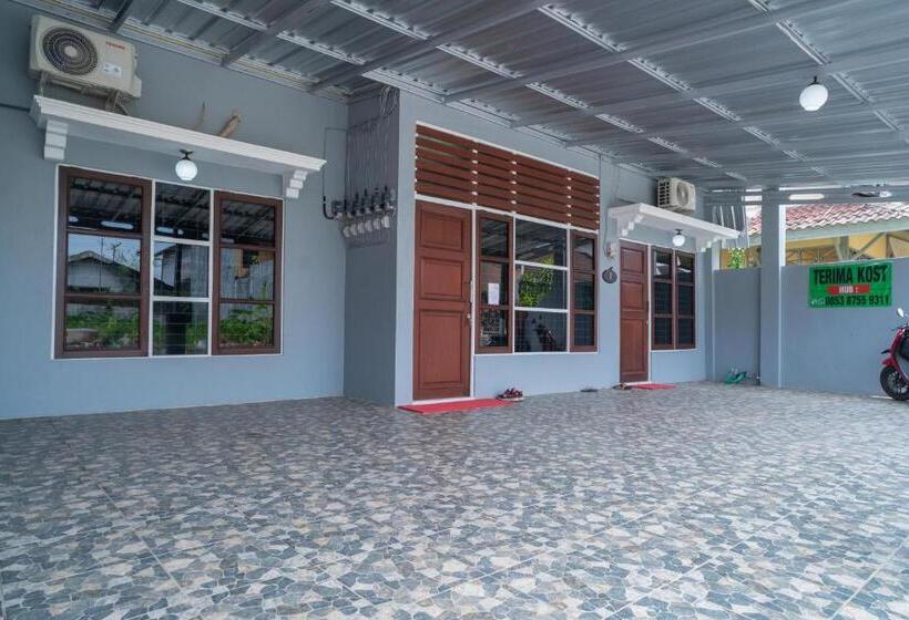 هتل Koolkost Syariah Near Jalan Ahmad Yani Banjarmasin