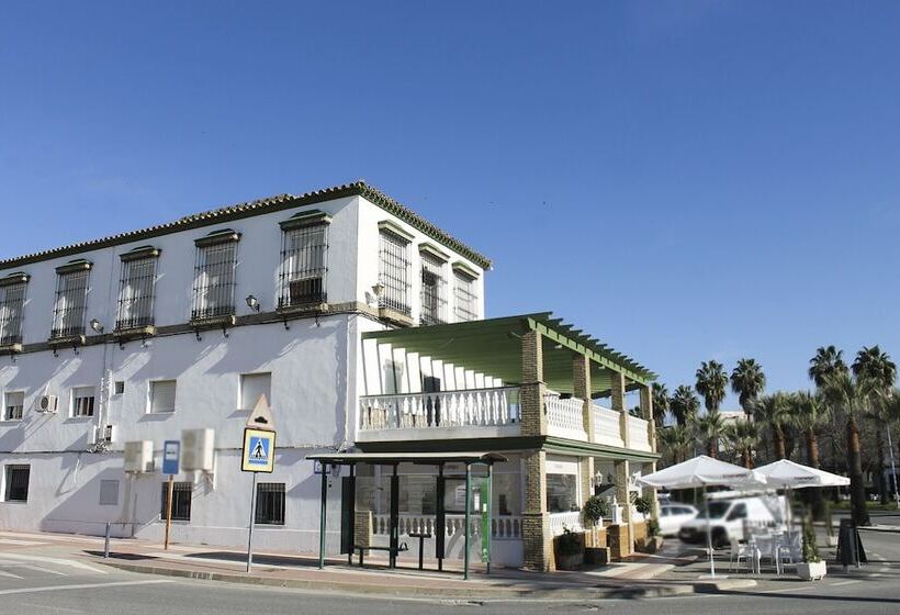 هتل Via Sevilla  Cadiz Alojamiento & Restaurante