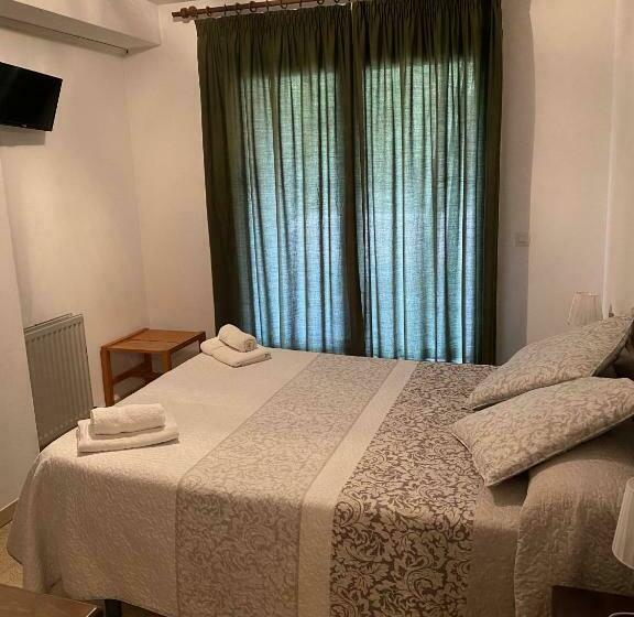 بنسيون Hostatgeria I Restaurant Coll De Condreu