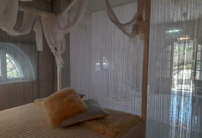 بنسيون San Goro 1