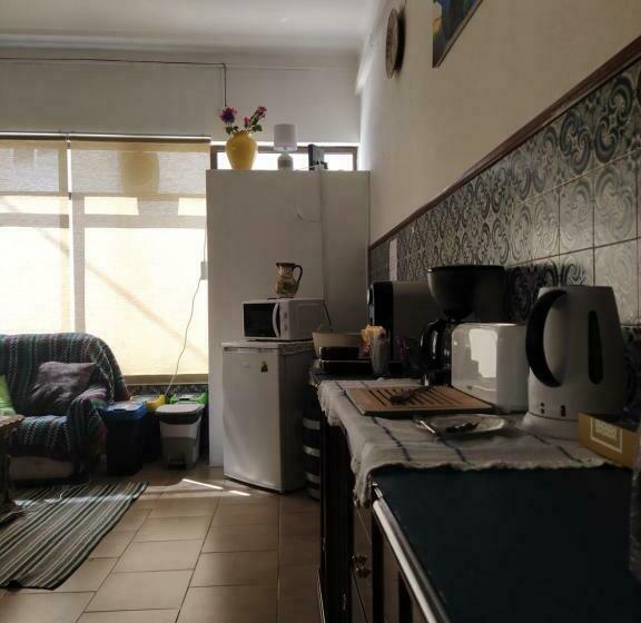 تختخواب و صبحانه Atjuditehome