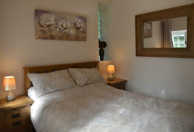 Bed and Breakfast Gites Le Segur Sequoia Cottage