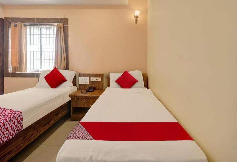 בית מלון כפרי Bhagirathi Residency