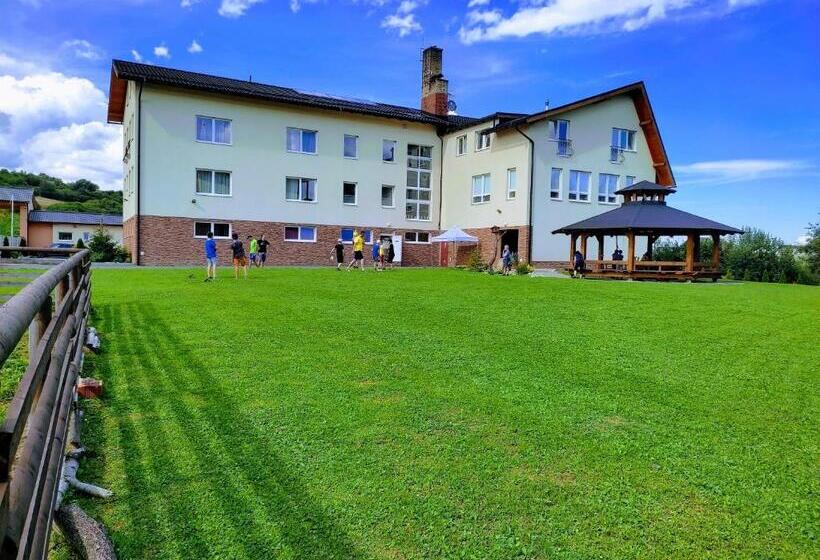 Пансион Agrohotel Tri Brezy