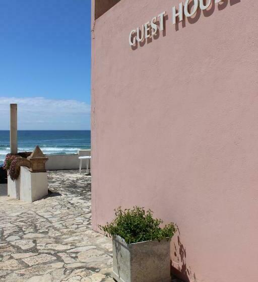 ペンション O Facho Guest House