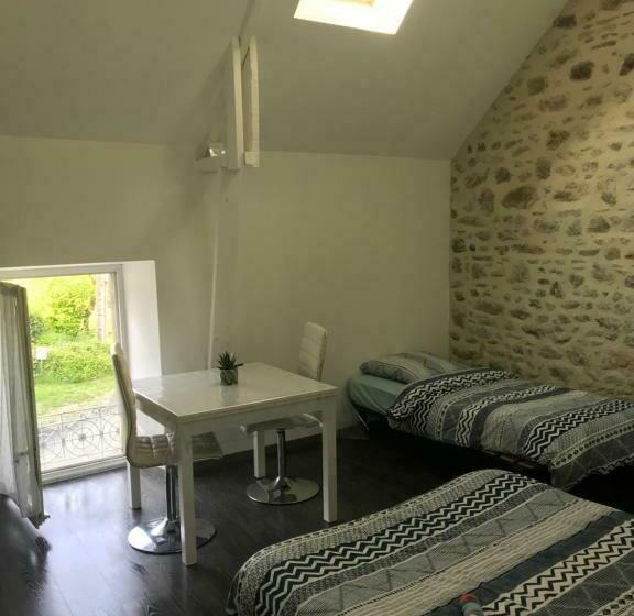 Bed and Breakfast 27