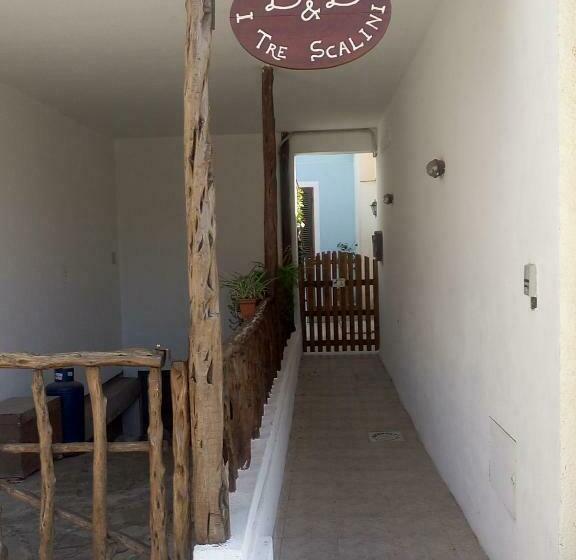 مبيت وإفطار I Tre Scalini