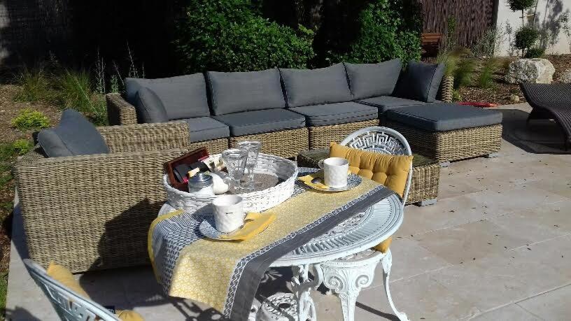 تختخواب و صبحانه La Mathilde