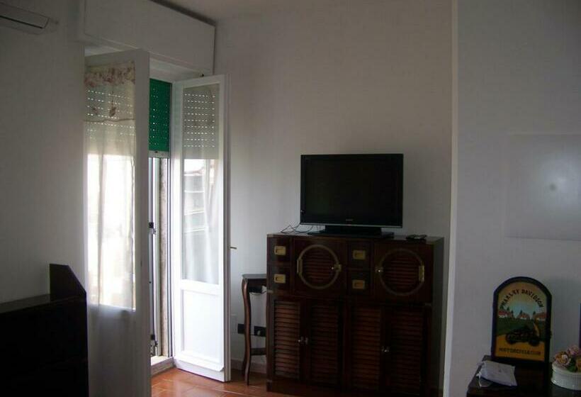 פנסיון Affittacamere Stella Marina