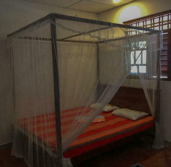 פנסיון Hang Over Residence