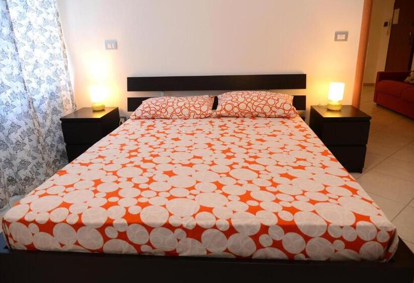 پانسیون Jonico Guest House