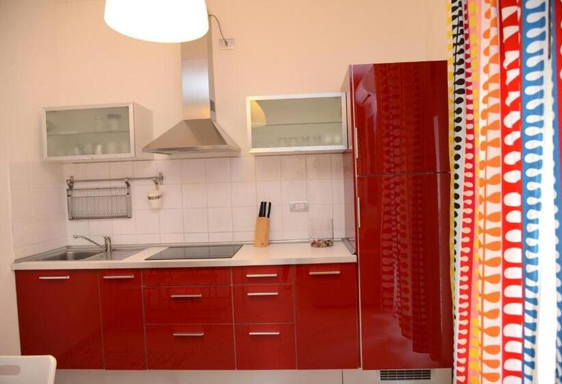 پانسیون Jonico Guest House