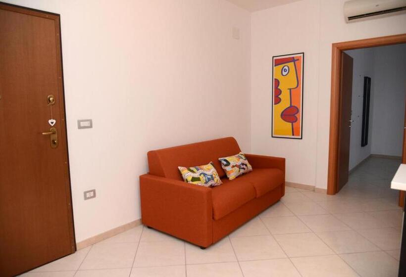 پانسیون Jonico Guest House