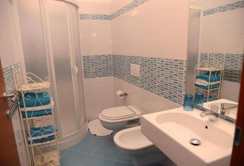 پانسیون Jonico Guest House