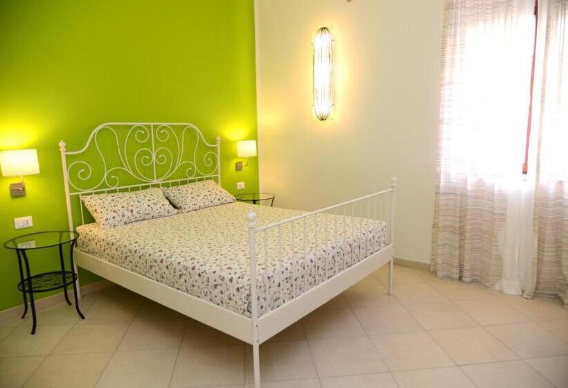 پانسیون Jonico Guest House