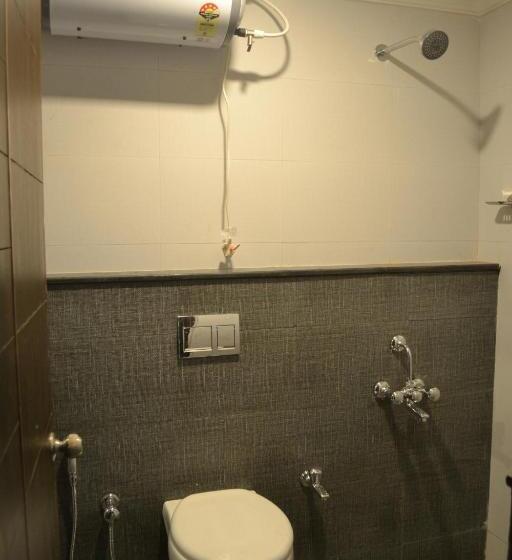 پانسیون Swiss Cottage