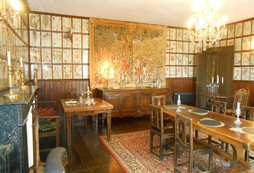 민박 Chateau De Courbelimagne, Raulhac