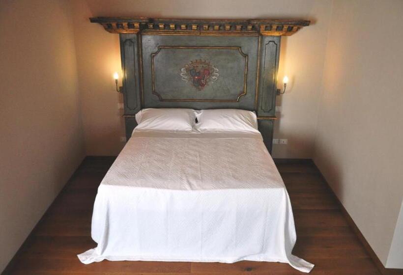 تختخواب و صبحانه Corte Castello