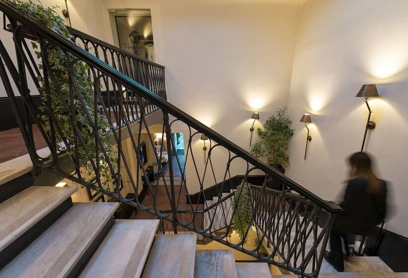مسافرخانه Profumo Maison Colosseo