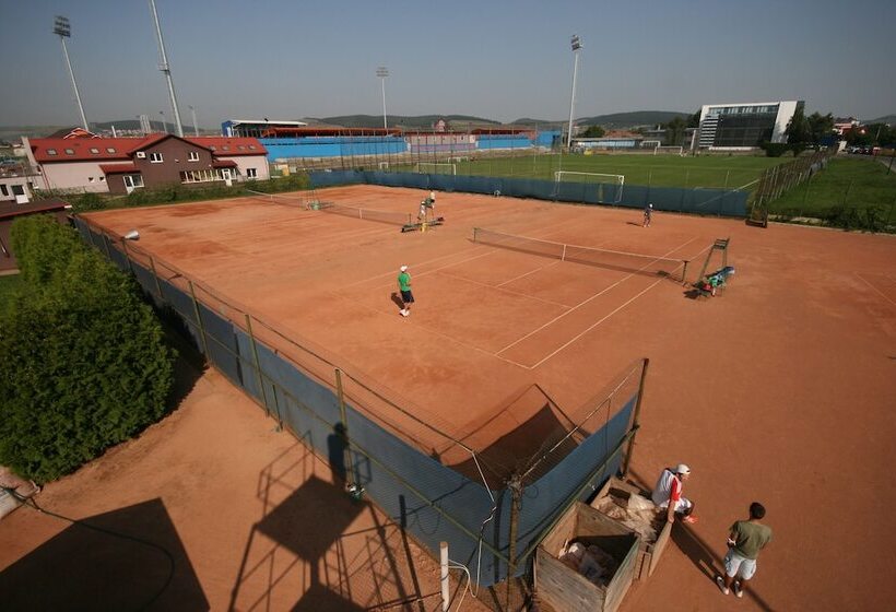 هتل Arena