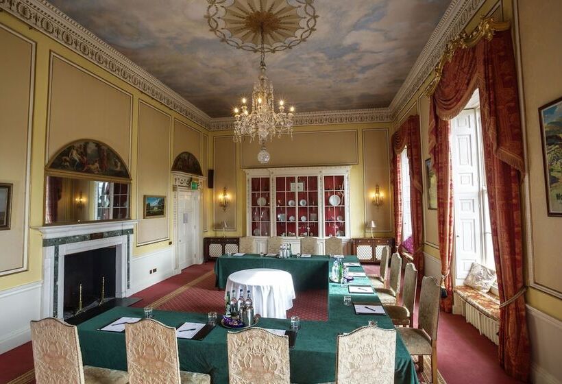 호텔 Donnington Grove Country Club