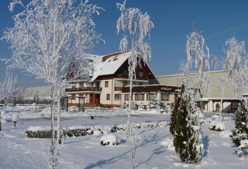 בית מלון כפרי Garden Club