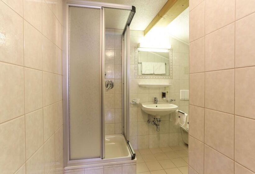 هتل Gasthof Liesele Sonne