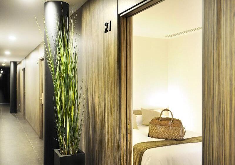 Hotel Hellosky Air Rooms Madrid