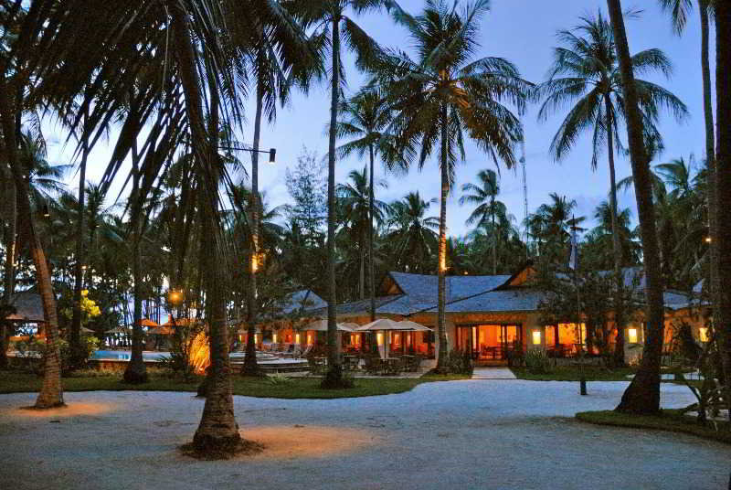 Hotel Kura Kura Resort