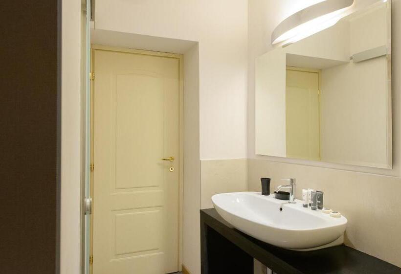 هتل Luxury Ripetta 2