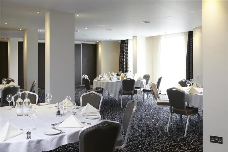 فندق Park Grand Heathrow