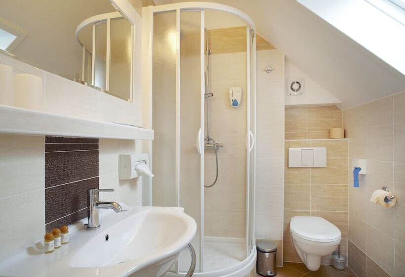 Fotos del hotel Pension Kern:  8