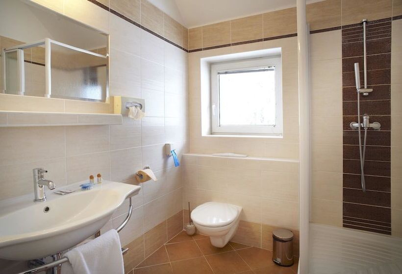 Fotos del hotel Pension Kern:  15