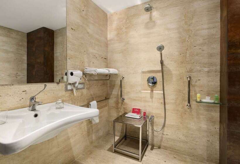 هتل Ramada By Wyndham Navi Mumbai