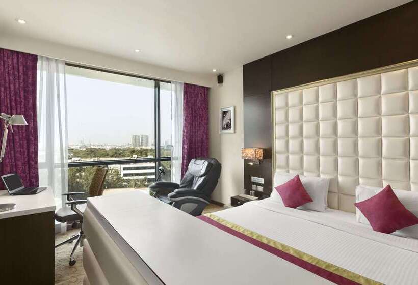هتل Ramada By Wyndham Navi Mumbai
