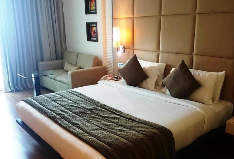هتل Ramada By Wyndham Navi Mumbai