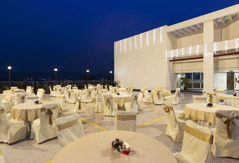 هتل Ramada By Wyndham Navi Mumbai