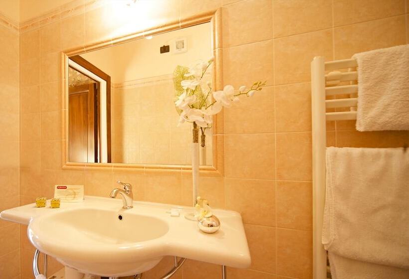 田舎風ホテル Agriturismo Il Felciaione