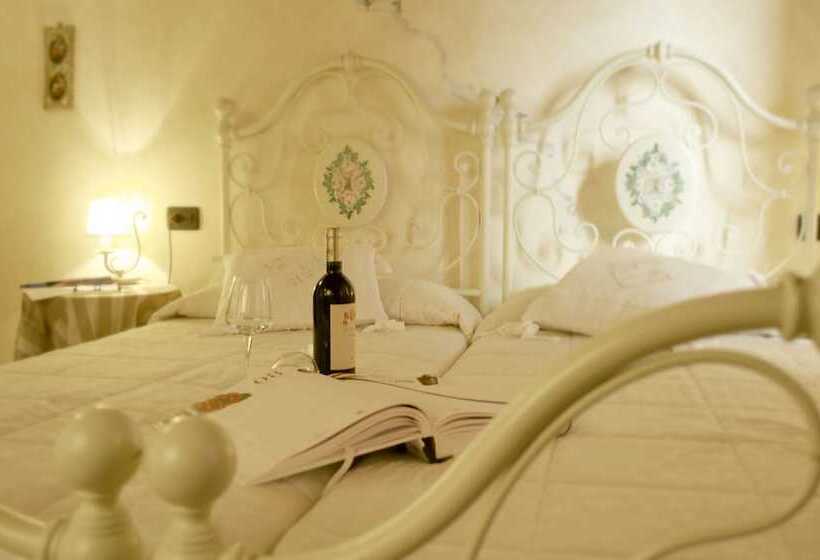 田舎風ホテル Agriturismo Il Felciaione