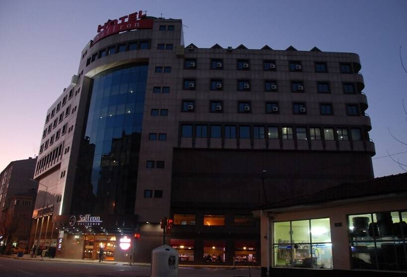 هتل Saffron