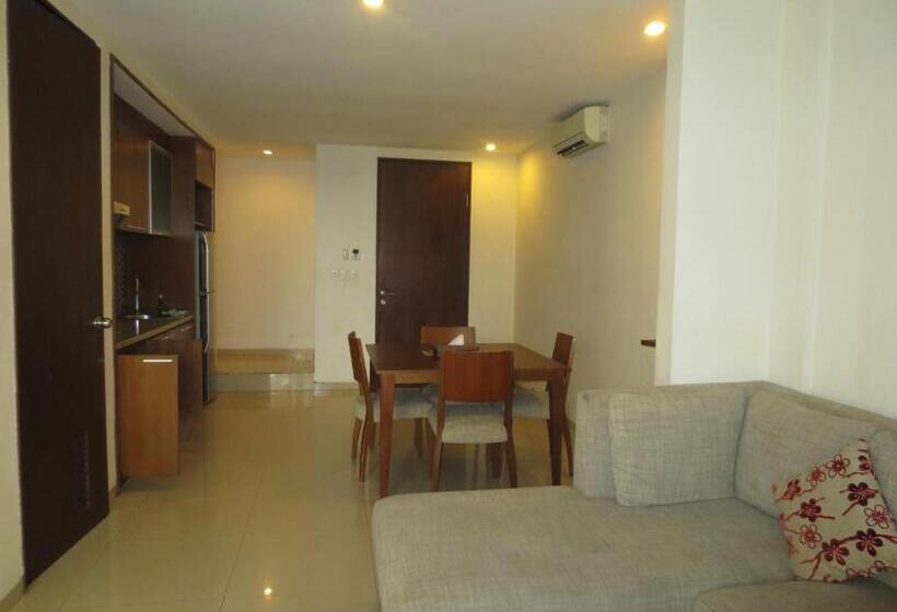 Fotos del hotel Seminyak Townhouse:  6
